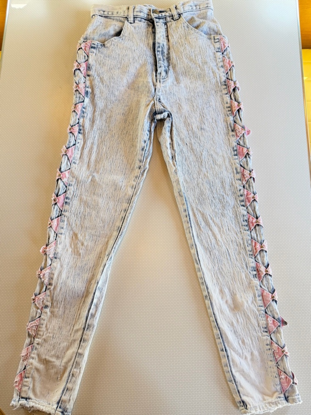 Zanadi Light Wash High-Rise Jeans with Pink Side Lacing